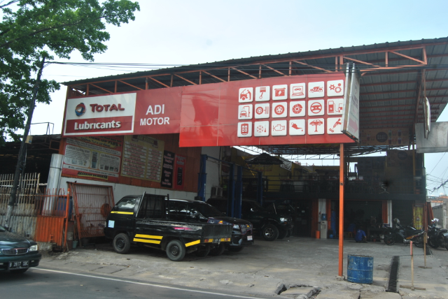 Bengkel Mobil Adi Motor H.nawi - Jakarta Selatan Adi Motor H.nawi - Bengkel Mobil